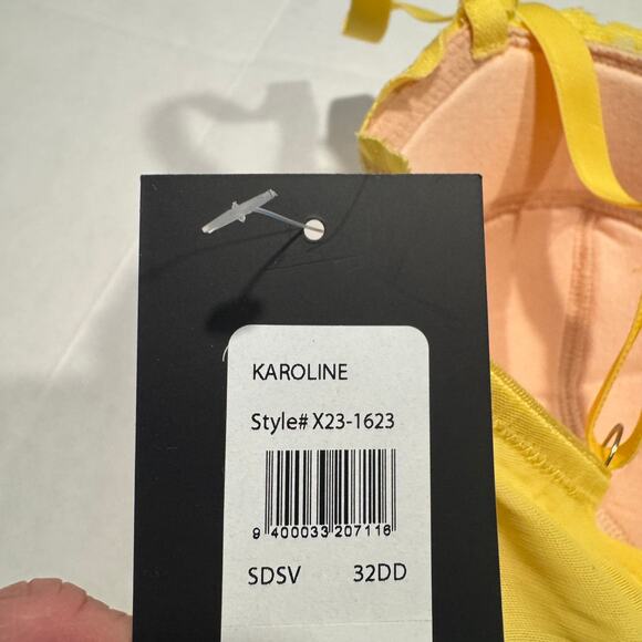 NEW Frederick's of Hollywood Karoline Contour Balconette Bra 32DD Yellow NWT - Picture 5 of 6